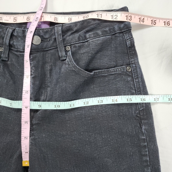 NYDJ Lift Tuck Straight Leg Jeans Mid Rise Slimming Gray Size 2 Long - Picture 7 of 13